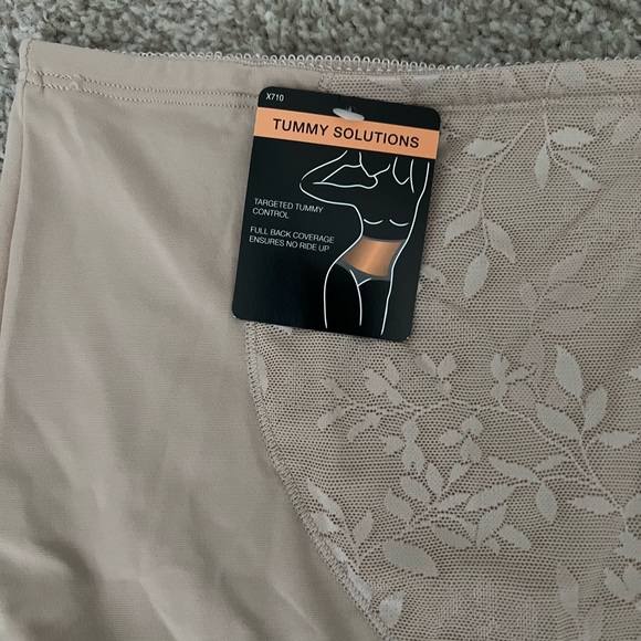 NWT Bali- firm control shaping brief - Picture 5 of 5